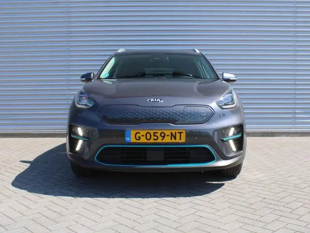 Kia e-Niro ExecutiveLine 64 kWh | Trekhaak | Warmtepomp | Stuur-/stoelverwarming + ventilatie | Leer...