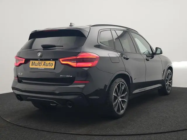 BMW X3 xDrive30e M Sport PHEV 293pk Dealer O.H. | Trekhaak Af Fabriek | Panodak | Head Up | 360 Came...