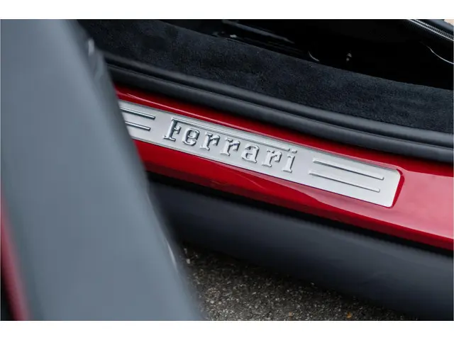Ferrari 296