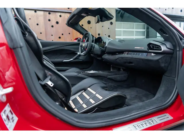 Ferrari 296