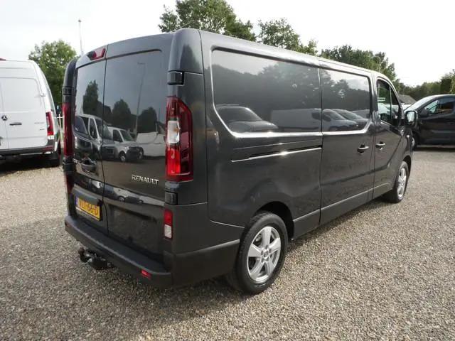 Renault Trafic 2.0 dCi 120PK L2H1 Airco Trekhaak Camera Cruise
