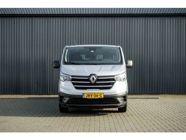 Renault Trafic **L2H1 | 150 PK | LED | 9-Zits | Cruise | Navi | Airco**