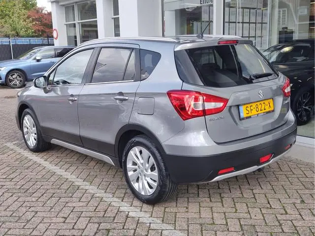 Suzuki S-Cross 1.0 BOOSTERJET EXCLUSIVE Navi | Stoelverwarming | Trekhaak | Keyless | Camera