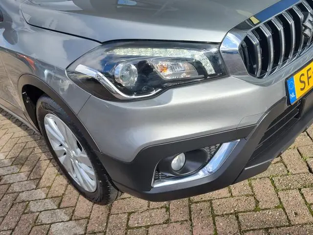 Suzuki S-Cross