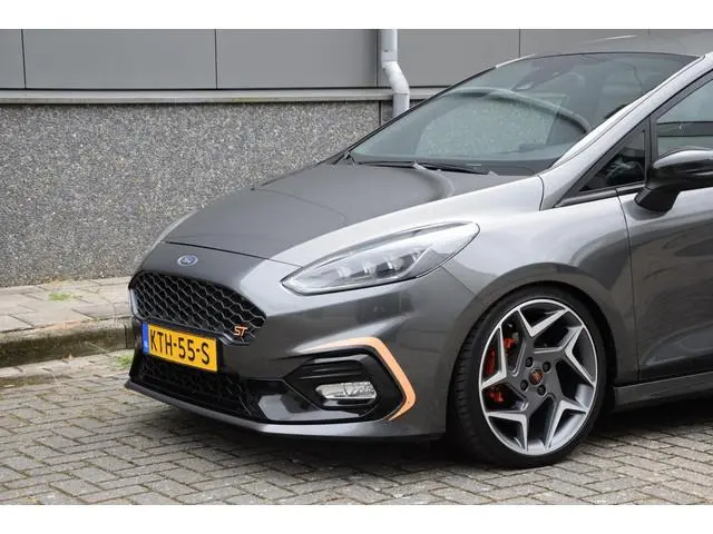 Ford Fiesta 1.5 EcoBoost ST-3 | lederen/stof bekleding | blind-spot | voorstoelen verwarmd |