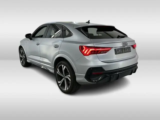 Audi Q3 Sportback 45 TFSI e 245PK S-LINE LEER | NAVI | DODE HOEK | ACC | STOELVERW.