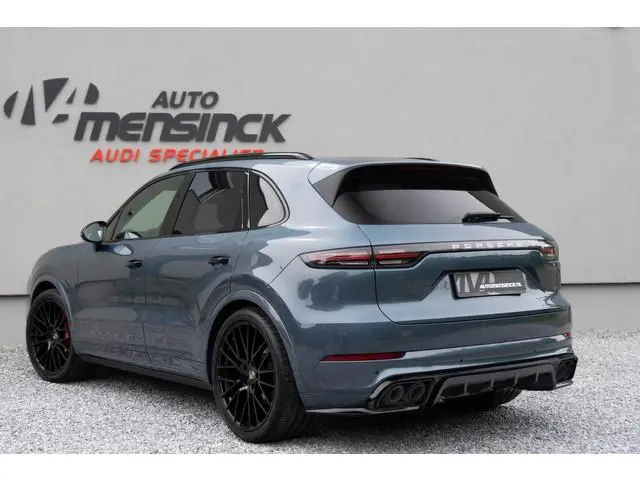 Porsche Cayenne 3.0 / Luchtvering/ Panoramadak/ 22 Inch Velgen/ 