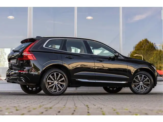 Volvo XC60 2.0 Recharge T8 AWD Inscription | E-Trekhaak | Pano | 360° Camera
