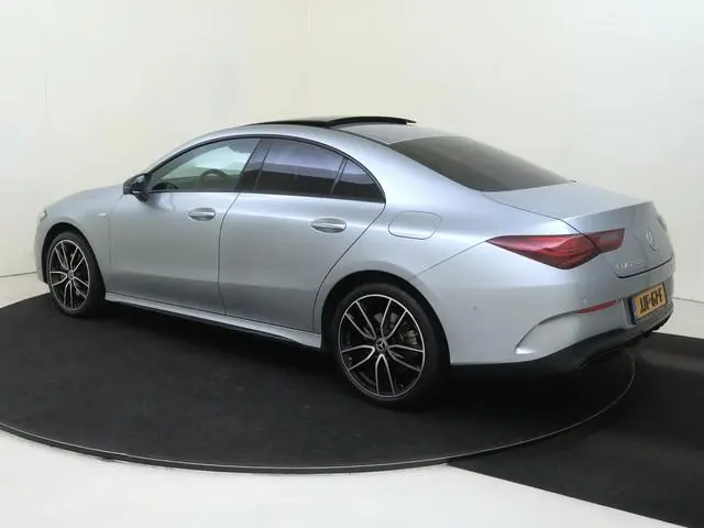 Mercedes-Benz CLA-klasse 250 e Business Solution AMG / Premium Plus/ Panoramadak/ 19 inch/ Night/ Sf...