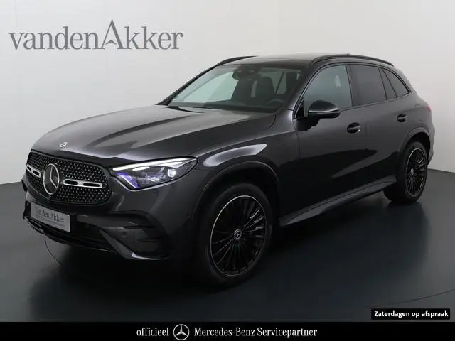 Mercedes-Benz GLC 400e 4Matic AMG 381pk // SoH 94,8% // Panorama dak // Trekhaak // Rijassistentiepa...