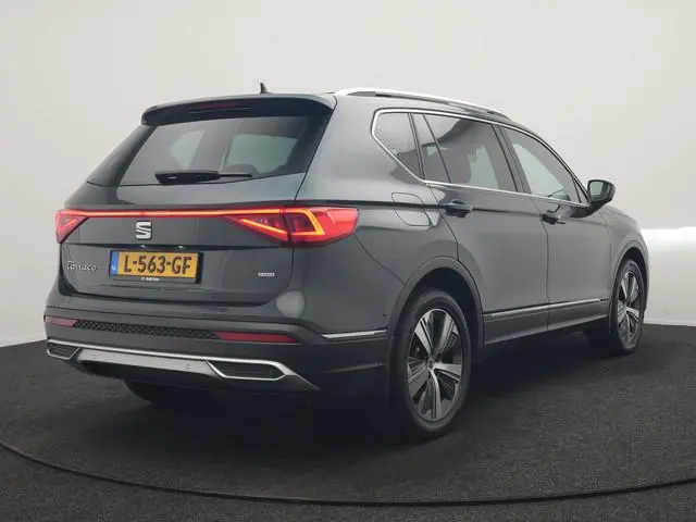 SEAT Tarraco 1.4 TSI e-Hybrid Xcellence PHEV 245pk | Trekhaak Af Fabriek | Panodak | Adaptive Cruise...