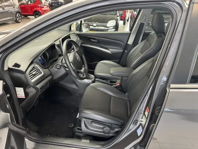 Suzuki S-Cross
