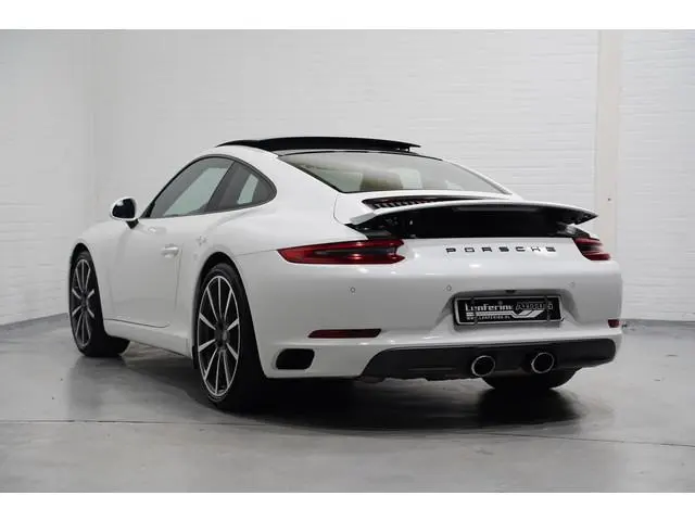 Porsche 911 3.0 Carrera S Schuifdak Bi-xenon Cruis Stoelverwarming en ventilatie 20" Velgen Bose sur...