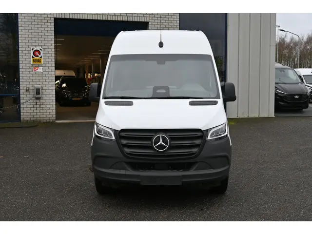 Mercedes-Benz eSprinter