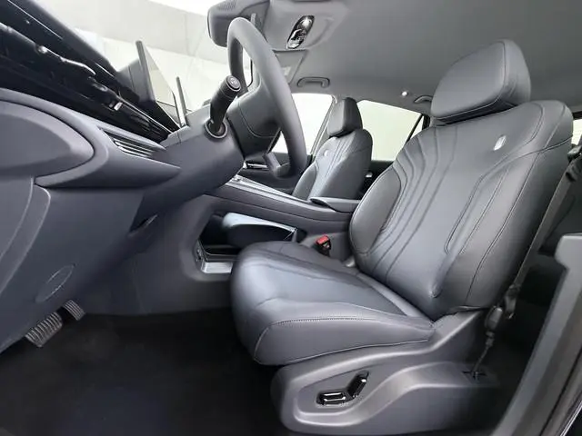 Geely E5