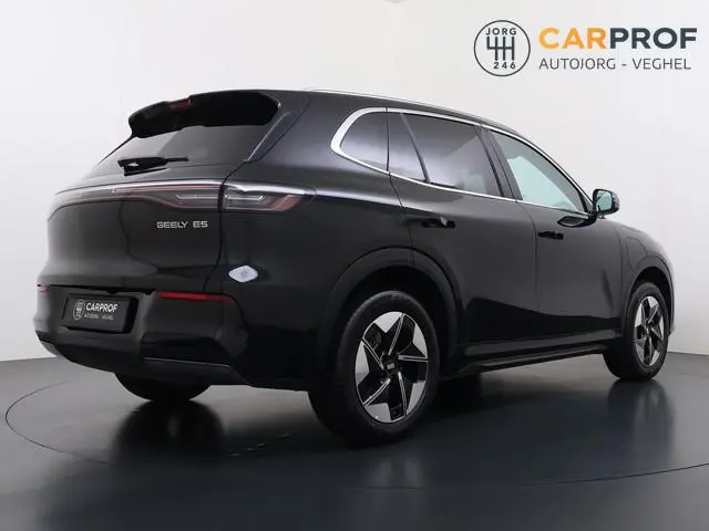 Geely E5