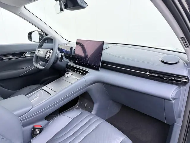 Geely E5