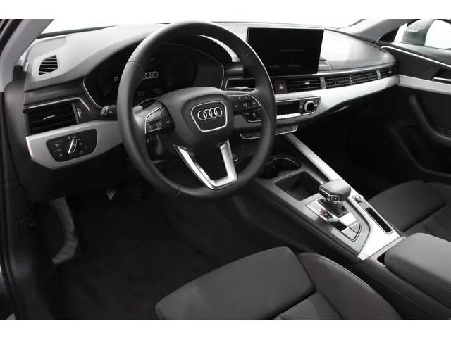 Audi A4 Avant 40 TFSI 204 pk S-tronic S Line Plus  Navigatie Adaptive Cruise Control Parkeersensoren...