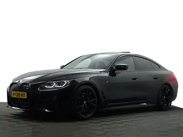 BMW i4 M50 High Executive 84 kWh- Performance Seats, Laser Light, Schuifdak, Head Up, Sfeerverlichti...