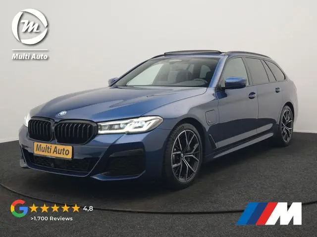 BMW 5-serie Touring 530e M Sport PHEV 293pk Dealer O.H. | Panodak | Adaptive Cruise | 360 Camera | H...