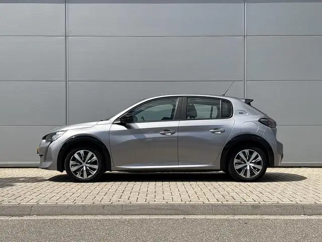 Peugeot e-208 EV Active 50 kWh | Parkeerhulp | Cruise Control | Apple Carplay/Android Auto