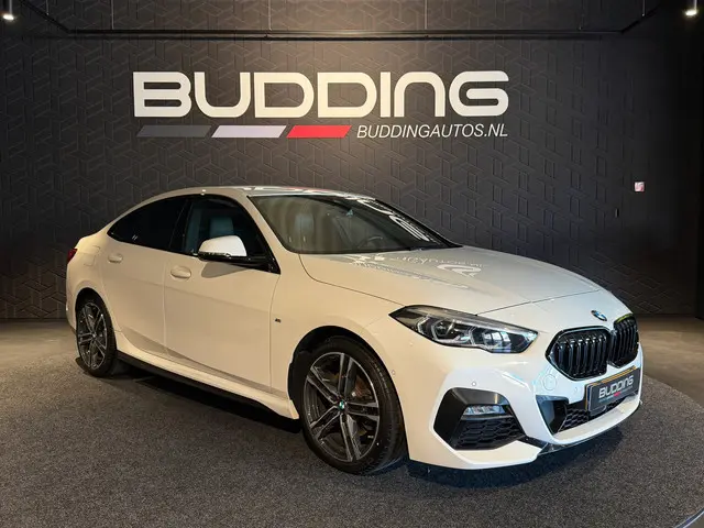 BMW 2-serie Gran Coupé 218i High Executive | M-sport | Camera | Leder