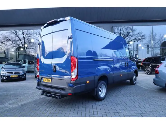 Iveco Daily 50C21HA8 Automaat | Dubbel lucht | 210pk | 5200kg | 2x Schuifdeur | 2x stoel | Camera |...
