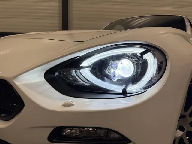 Fiat 124 Spider