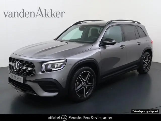 Mercedes-Benz GLB 200 AMG // Trekhaak // 360 Camera // Nightpakket // Carplay // Augmented Reality /...