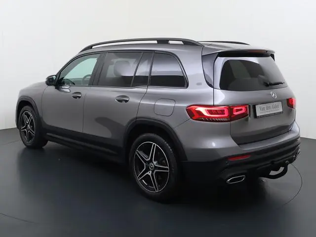 Mercedes-Benz GLB 200 AMG // Trekhaak // 360 Camera // Nightpakket // Carplay // Augmented Reality /...