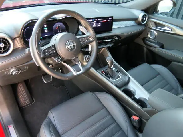 Alfa Romeo Tonale 1.3T 280pk PHEV Veloce | Panoramdak | Leder | Premium audio
