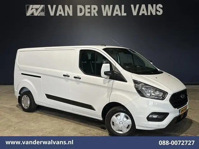 Ford Transit Custom 2.0 TDCI 130pk L2H1 Euro6 Airco | Camera | Apple Carplay | LED | 2800kg Trekhaak...