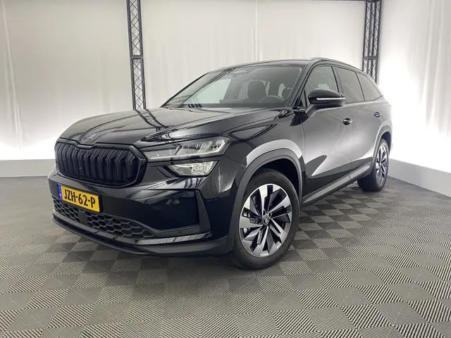 ŠKODA Kodiaq 1.5 TSI MHEV Business Edition 7-zits | Apple Carplay | Camera | El. klep | Sportstoelen...