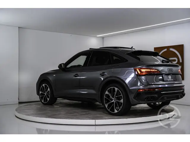 Audi Q5 Sportback 50 TFSI e S Edition 300PK | Pano | Luchtvering | Trekhaak | Leder Exclusive | Virt...