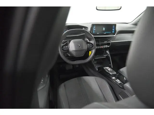 Peugeot 2008 PureTech 130 EAT8 Allure Pack | Camera | Apple CarPlay | Parkeersensoren