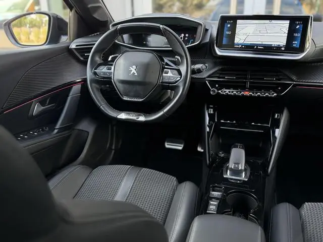 Peugeot 208 1.2 PureTech GT AUT |ACC|Carplay|Cam|Stoelverw|Sfeer|Verigo Blue