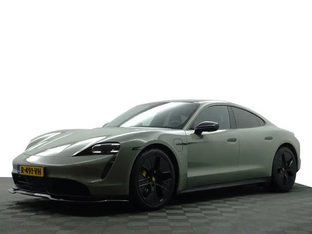 Porsche Taycan Performance 84kwh Panoramadak, Design Pakket, Bose Surround Sound, Sfeerverlichting