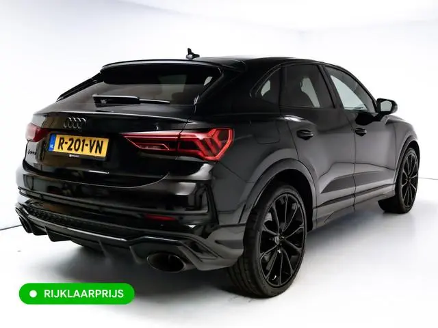 Audi RS Q3 Sportback RSQ3 2.5 TFSI Quattro | Ruitjesleer | Panoramadak | Adaptive cruise | Wegklapba...