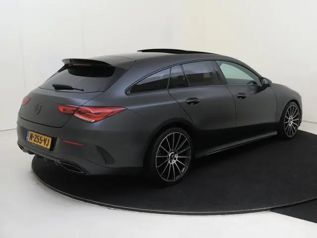 Mercedes-Benz CLA-klasse Shooting Brake 200 Business Solution AMG /Panoramadak /Memory /19 Inch