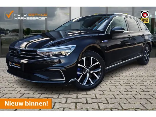 Volkswagen Passat Variant 1.4 TSI PHEV GTE Business | Trekhaak | Camera | Matrix |
