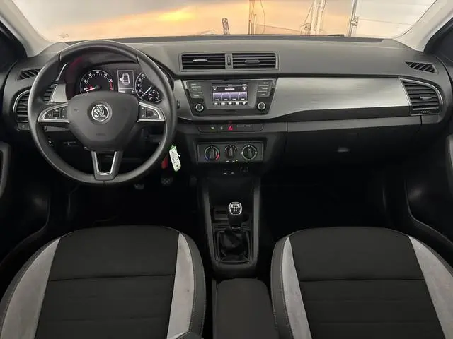 ŠKODA Fabia 1.2 TSI JOY | CRUISE | TREKHAAK |