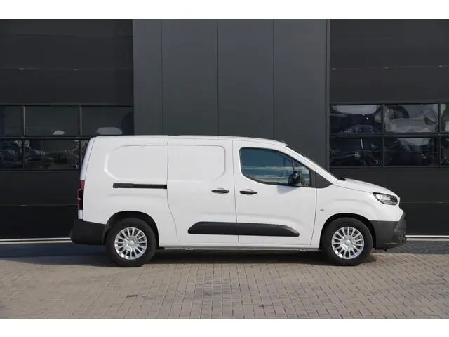 Toyota pro-ace