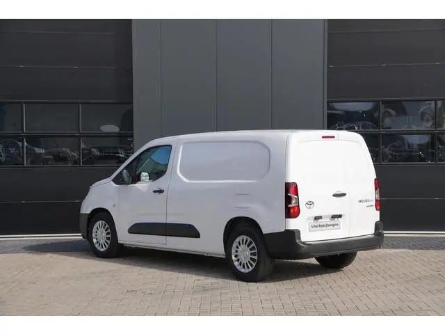 Toyota pro-ace