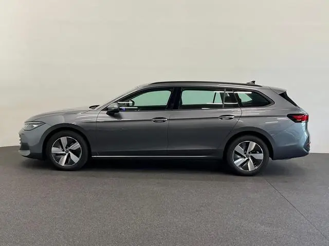 Volkswagen Passat Variant 1.5 eTSI DSG-7 Aut Variant Business Airco ECC Navi Wireless Carplay 17" LM...