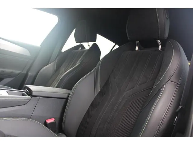 Peugeot 408 1.2 Hybrid 145PK AUTOMAAT GT *NIEUWE AUTO!* | ELEKTRISCH VERSTELBARE STOELEN MET MASSAGE...
