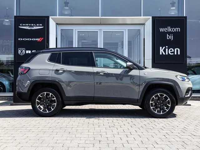 Jeep Compass 4xe 240 Plug-in Hybrid Electric Trailhawk | ACC | Leder | Navi | Camera Achter