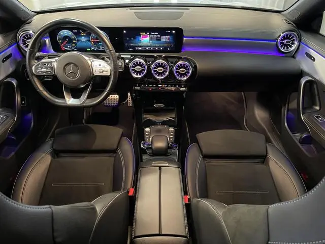 Mercedes-Benz CLA-klasse 250 e Advantage AMG Line 18"/Dodehoek/Trekhaak/Camera/Sfeerverlichting/Stoe...