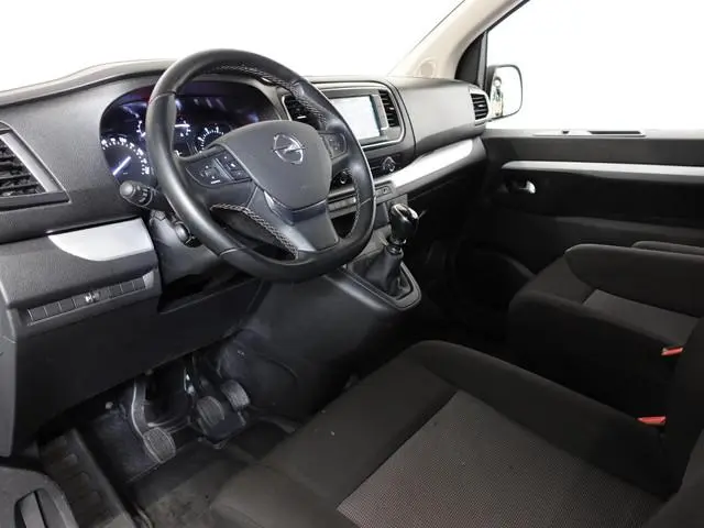 Opel Vivaro 2.0 CDTI L3H1 Dubbele Cabine Edition Airco Navigatie Parkeersensoren Trekhaak