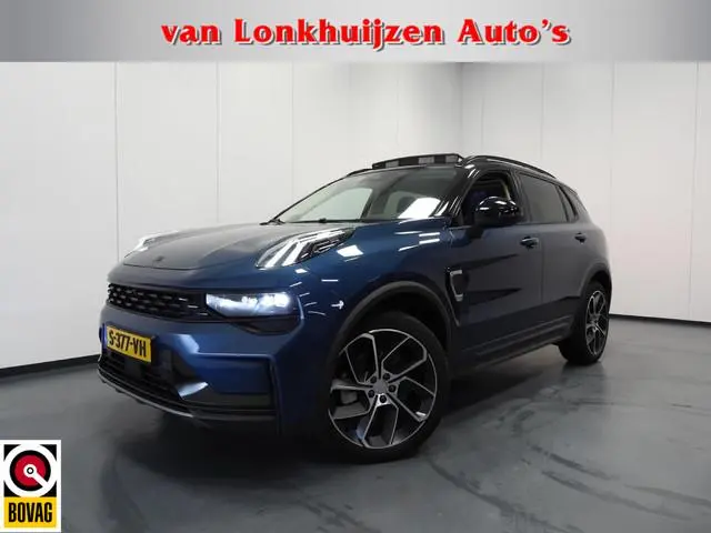 Lynk & Co 01