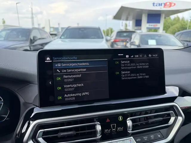 BMW iX3